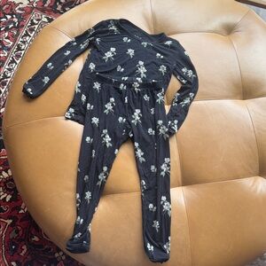 Kyte Baby Midnight Magnolia Black Pajama Set Toddler Size 4T